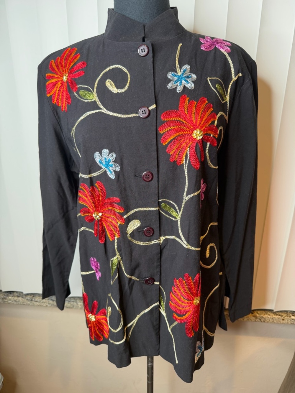 Draper & Damon’s Black Embroidered Floral Jacket Red Flowers Art to Wear Size PL